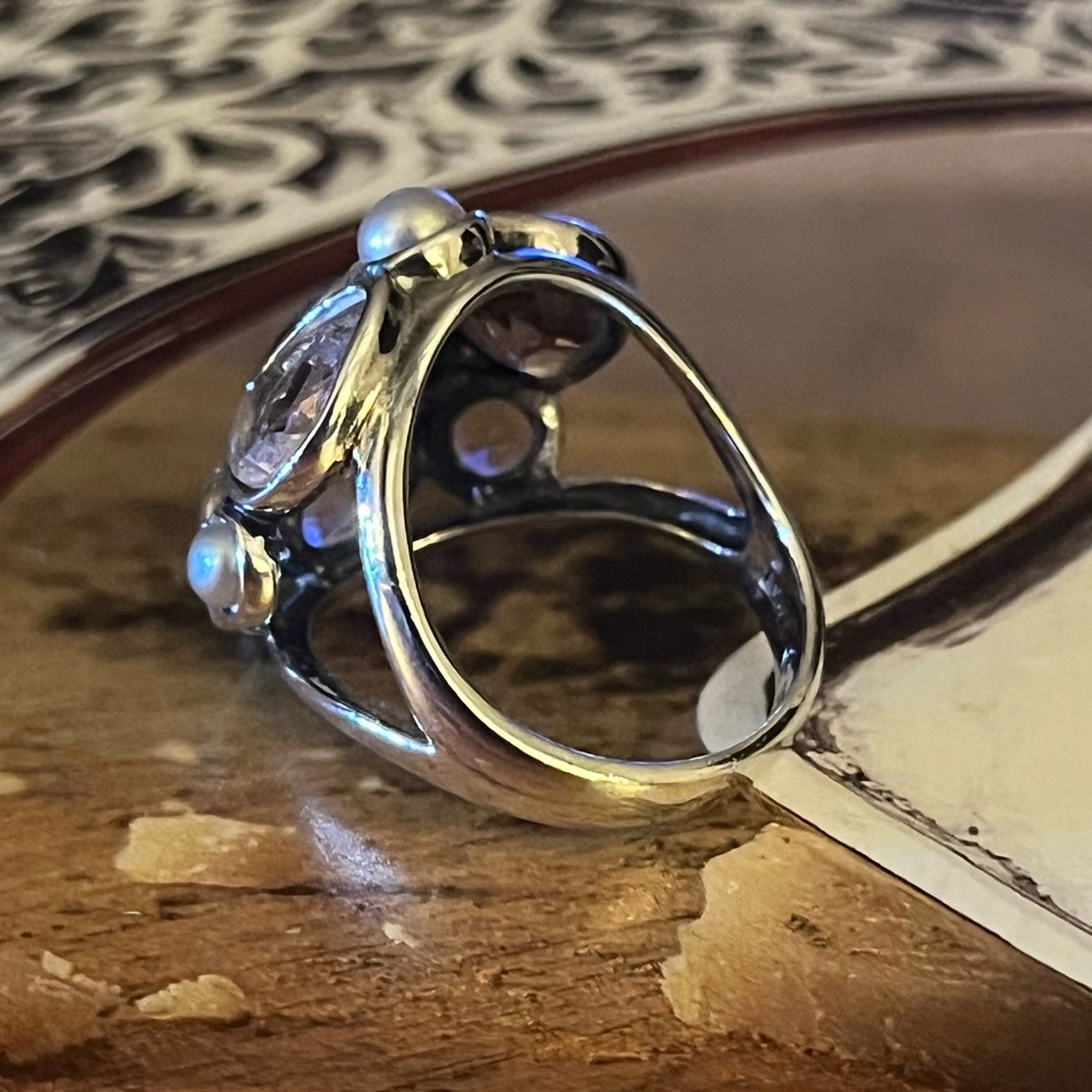 Silpada Sweet Embrace Ring - Picture 4 of 11